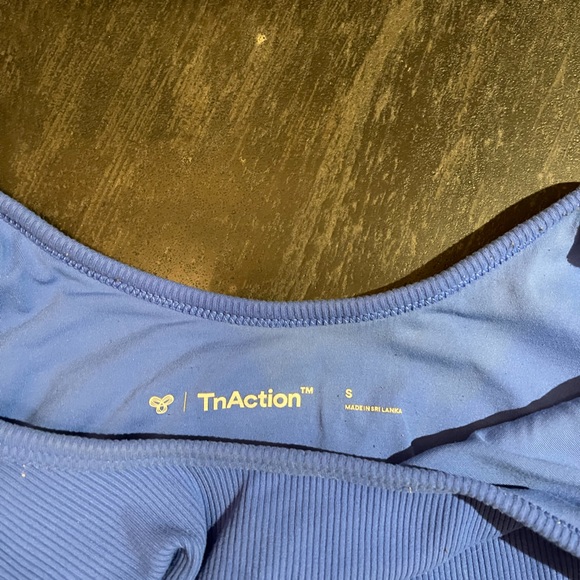 Aritzia TNA Sports Bra - Picture 2 of 2